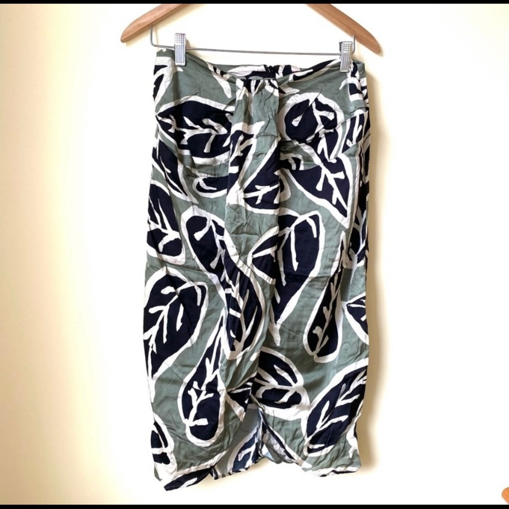 Zara Leaf Print Ruched Midi Skirt